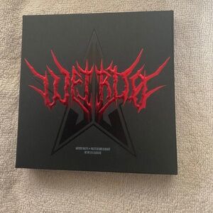 NIB Jeffree Star Cosmetics DISCONTINUED Weirdo Eyeshadow Palette